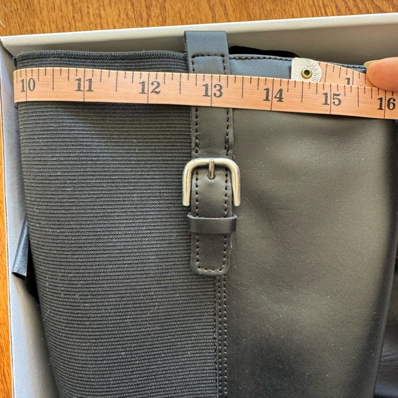 LA CANADIENNE SONYA Women black boots size 8 NEW - Picture 13 of 15